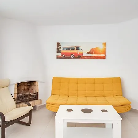 Modern Oasis 500m With Ac Wifi Pool Appartement *